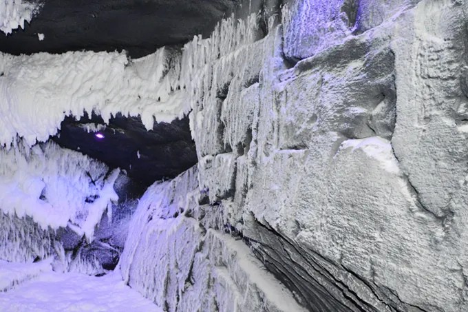 Stanza della neve: dettaglio delle pareti ghiacciate